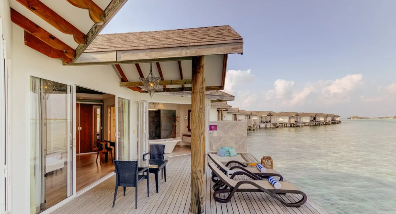 Over Water Suite фото 6. Cinnamon Dhonveli Maldives