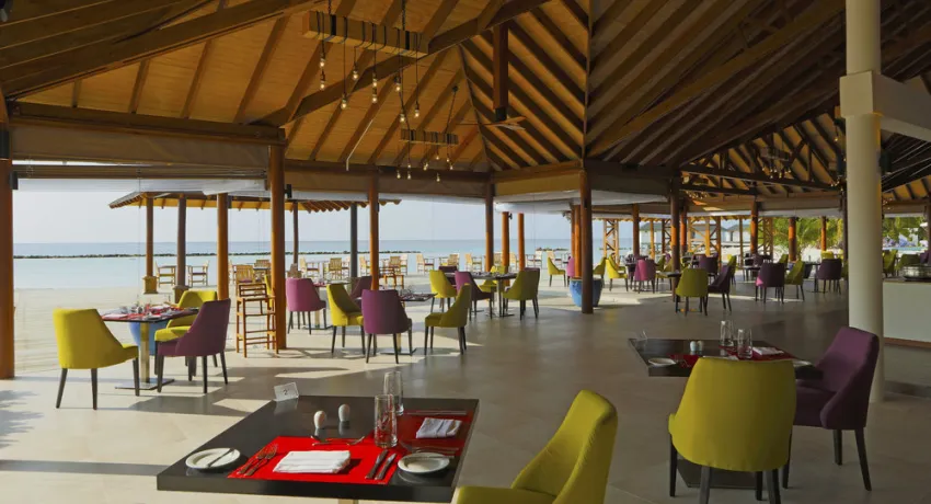 Питание в отеле Cinnamon Dhonveli Maldives